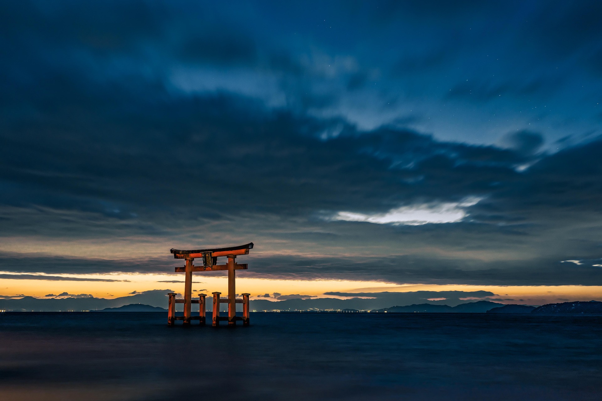 Torii Tor Japan